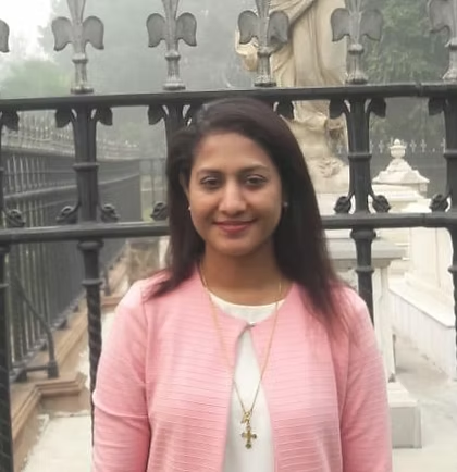 Dr. Sonia Kunvilla - Gynaecologist